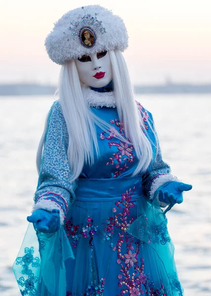 Reveller Traditional Elaborate Mask Costume Annual Venice Carnival Carnevale Venezia — Fotografia de Stock