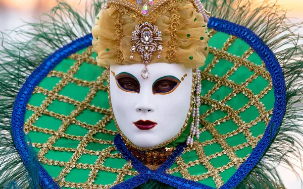 Reveller Traditional Elaborate Mask Costume Annual Venice Carnival Carnevale Venezia — Fotografia de Stock