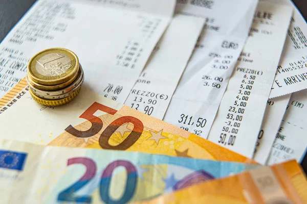 Bunlar için ödenecek normal yaşam giderleri, notlar ve madeni paralar; normal yaşam masrafları.