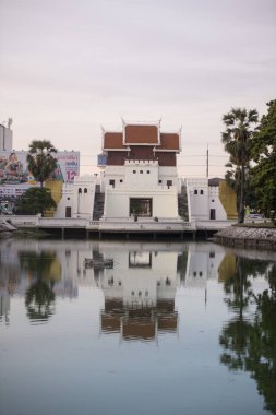 Khorat, Tayland, Kasım 2017 yaklaşık: Suranari salonunda rajadamnern yol old Town şehir Khorat veya Nakhon Ratchasima Isan içinde.