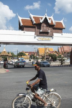 Khorat, Tayland, Kasım 2017 yaklaşık: Pratu Phonsan kapısı eski şehir şehir Khorat veya Nakhon Ratchasima Isan içinde şehir duvar.