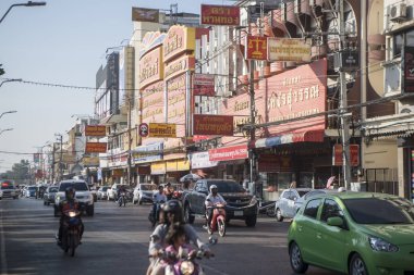 Khorat, Tayland, Kasım 2017 yaklaşık: yol Khorat veya Nakhon Ratchasima Isan içinde şehir merkezinde.