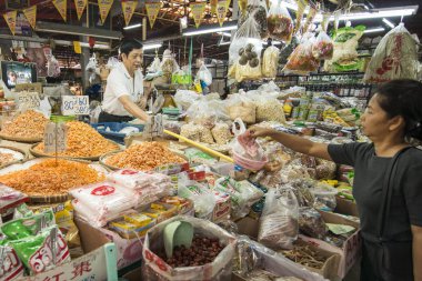 Khorat, Tayland, Kasım 2017 yaklaşık: şehir markette Suranaree yol Khorat şehirde veya Nakhon Ratchasima Isan içinde.