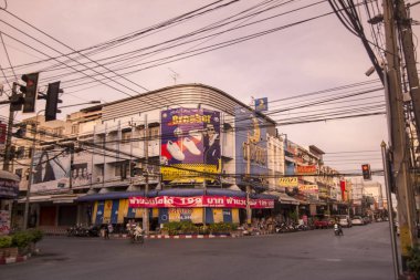 Khorat, Tayland, Kasım 2017 yaklaşık: yol Khorat veya Nakhon Ratchasima Isan içinde şehir merkezinde.