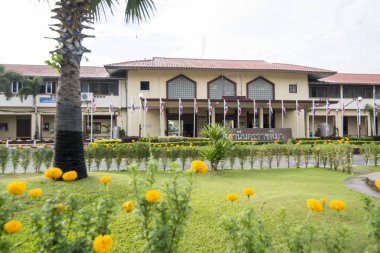 Khorat, Tayland, Kasım 2017 yaklaşık: Tay demiryolu tren City Khorat veya Nakhon Ratchasima Isan içinde Tren İstasyonu.