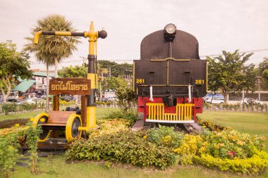 Khorat, Tayland, Kasım 2017 yaklaşık: lokomotive Tay demiryolu tren City Khorat veya Nakhon Ratchasima Isan içinde tren istasyonunda.