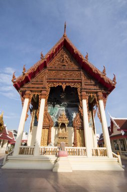 Khorat, Tayland, Kasım 2017 yaklaşık: Wat Phra Narai Maharat tapınak Khorat şehirde veya Nakhon Ratchasima Isan içinde.