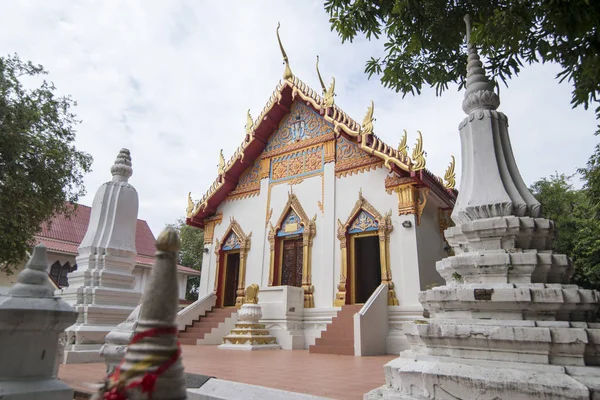 Khorat, Tayland, Kasım 2017 yaklaşık: Wat Salaloy şehirde Khorat veya bir kuzeydoğu Tayland Nakhon Ratchasima eski şehirde.