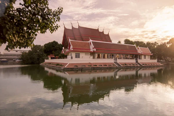 Khorat Tailândia Circa Novembro 2017 Wat Phra Narai Maharat Templo — Fotografia de Stock