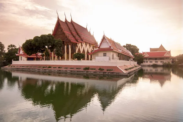 Khorat Tailândia Circa Novembro 2017 Wat Phra Narai Maharat Templo — Fotografia de Stock