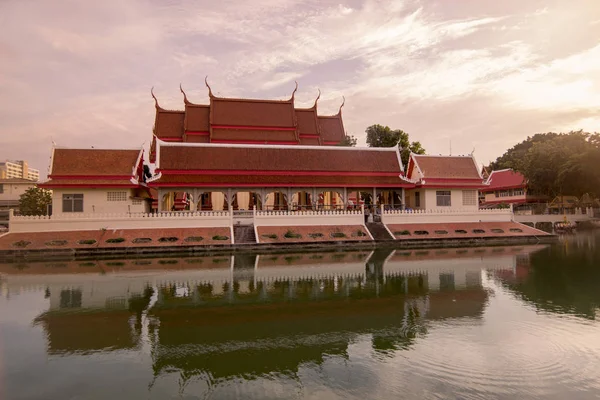 Khorat Tajlandia Około Listopada 2017 Świątynia Wat Phra Narai Maharat — Zdjęcie stockowe