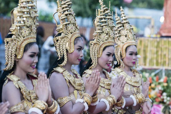 Traditionele Gekleed Thaise Dans Vrouwen Het Traditionele Olifant Festival Stad — Stockfoto