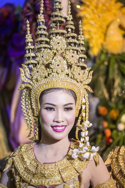 Mujeres Danza Tailandesa Vestidas Tradicionales Tradicional Elephant Festival Ciudad Surin — Foto de Stock