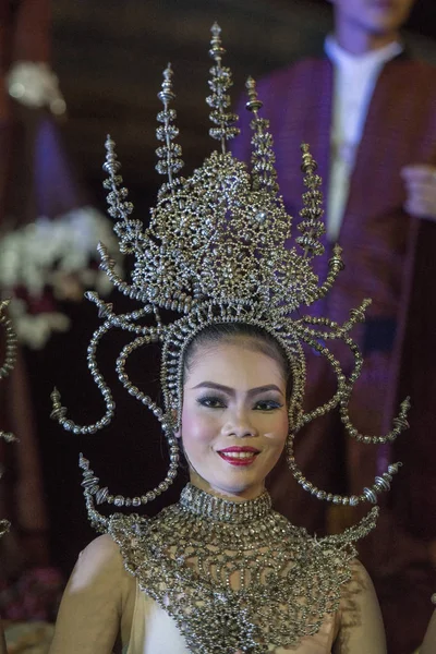 Tradicional Vestido Tailandês Dança Mulheres Tradicional Elephant Festival Cidade Surin — Fotografia de Stock