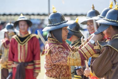 Fil Fuarı geleneksel fil yuvarlak kadar Festival Tayland Isan Surin Şehir Stadyumu'nda tarihi savaşçılar. Tayland, bir, Surin, Kasım, 2017