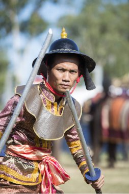 Fil Fuarı geleneksel fil yuvarlak kadar Festival Tayland Isan Surin Şehir Stadyumu'nda tarihi savaşçılar. Tayland, bir, Surin, Kasım, 2017