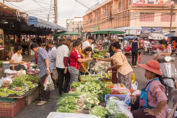 在泰国东北部的一座城市的钟楼上 古老的城市食品市场 2017年11月 — 图库照片