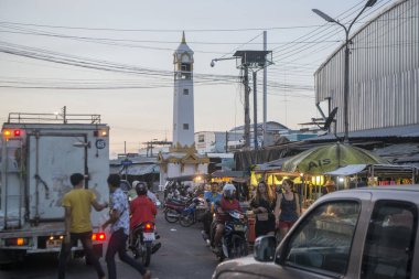 Saat Kulesi, kuzeydoğu Tayland Isan Surin şehir içinde belgili tanımlık çarşı. Tayland, bir, Surin, Kasım, 2017
