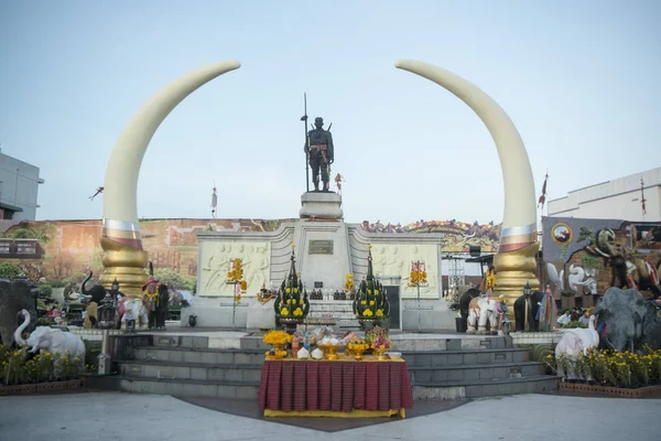 Monumento Phaya Surin Pakdee Elephant Squarel Ciudad Surin Isan Tailandia — Foto de Stock