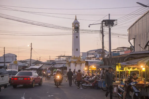 Часовая Башня Рынке Городе Сурин Исане Северо Востоке Таиланда Таиланд — стоковое фото
