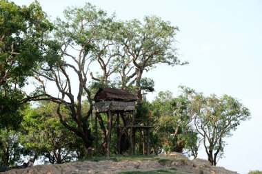 Kamboçya Siem Reap, Nisan 2014: ahşap Lake Village: Kompong Pluk Lake Tonle Sap Batının Kamboçya Siem Riep şehir yakınındaki evinde.   