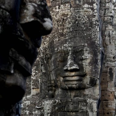 Taş Bayon tapınakta Tempel kalıntıları, Angkor Thom Temple City Angkor Kamboçya Batı yakınındaki Siem Reap şehir içinde yüz.. 