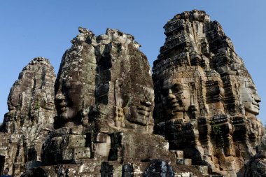 Taş Bayon tapınakta Tempel kalıntıları, Angkor Thom Temple City Angkor Kamboçya Batı yakınındaki Siem Reap şehir içinde yüz.