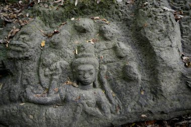 Khmer taş bin lingas Kbal Spean 50 km nehirde Angkor Temple City kuzeydoğusunda oyma Siem Reap Kamboçya Batı yakın:. 