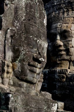 Taş Bayon tapınakta Tempel kalıntıları, Angkor Thom Temple City Angkor Kamboçya Batı yakınındaki Siem Reap şehir içinde yüz.