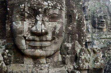 Taş Bayon tapınakta Tempel kalıntıları, Angkor Thom Temple City Angkor Kamboçya Batı yakınındaki Siem Reap şehir içinde yüz.
