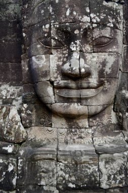 Taş Bayon tapınakta Tempel kalıntıları, Angkor Thom Temple City Angkor Kamboçya Batı yakınındaki Siem Reap şehir içinde yüz.