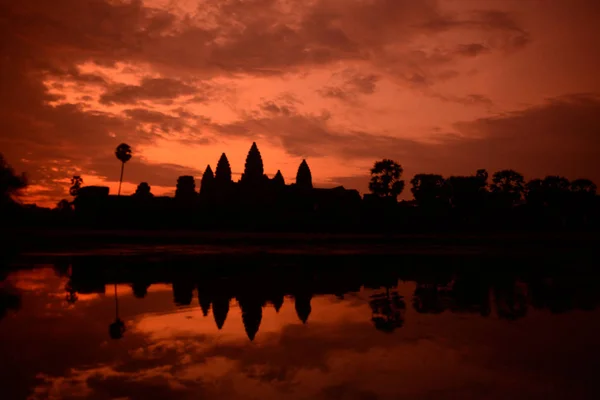 Nascer Sol Templo Angkor Wat Cidade Templo Angkor Perto Cidade — Fotografia de Stock