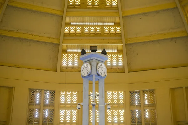 Camboya Phnom Penh Diciembre 2017 Torre Del Reloj Mercado Del — Foto de Stock