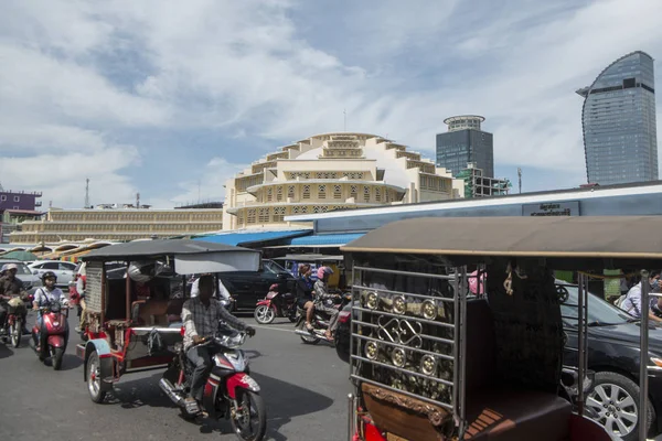 プサー マーケット市場で道路はカンボジア プノンペン 2017 — ストック写真