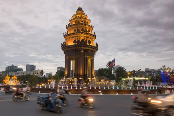Camboya Phnom Penh Diciembre 2017 Monumento Independencia Sihanouk Boulevard —  Fotos de Stock
