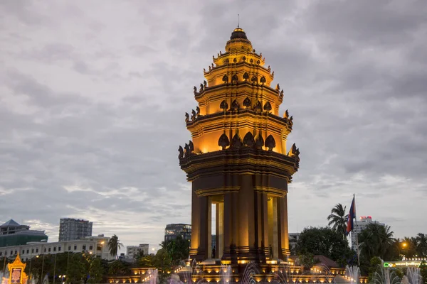 Sihanouk Boulevard Phnom Penh Kamboçya Bağımsızlık Anıtı — Stok fotoğraf