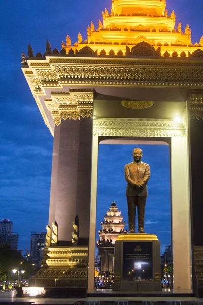 Cambodge Phnom Penh Décembre 2017 Statue Monument Roi Norodom Sihanouk — Photo