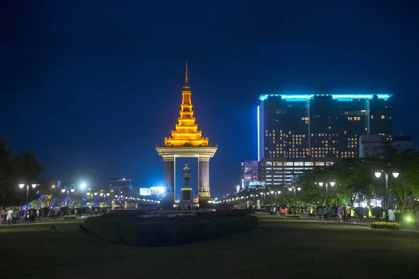 Cambodja Phnom Penh December 2017 Standbeeld Monument Van Koning Norodom — Stockfoto