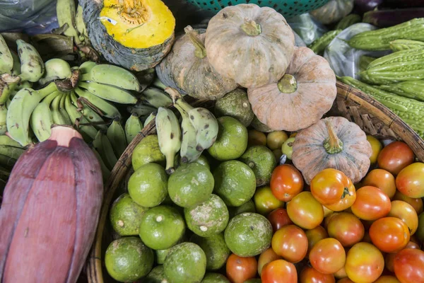 Verduras Mercado Alimentos Mercado Kandal Ciudad Phnom Penh Camboya — Foto de Stock