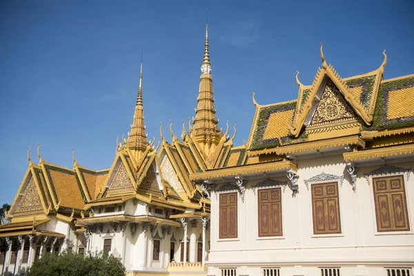 Kraliyet Sarayı içinde şehir Phnom Penh Kamboçya taht salonu