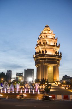 Sihanouk Boulevard içinde şehir Phnom Penh Kamboçya Bağımsızlık Anıtı