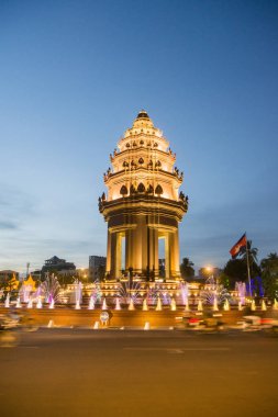 Sihanouk Boulevard içinde şehir Phnom Penh Kamboçya Bağımsızlık Anıtı