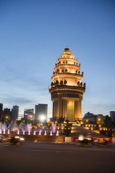 Monumento Independencia Sihanouk Boulevard Ciudad Phnom Penh Camboya —  Fotos de Stock
