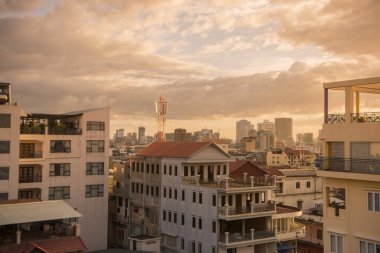 gün batımında manzarası içinde şehir merkezi, Phnom Penh, Kamboçya