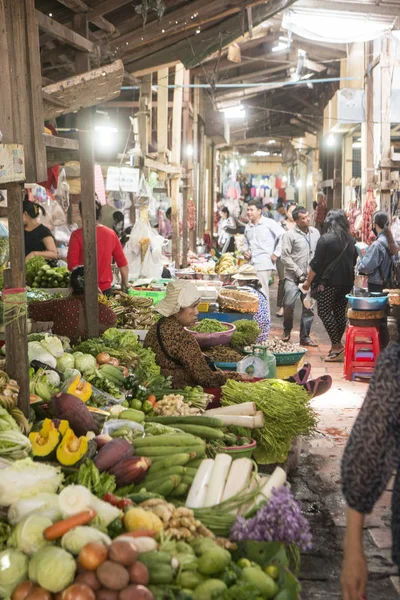 Phnom Penh Cambodia December 2017 People Shopping Asian Food Russian — Stock Photo, Image