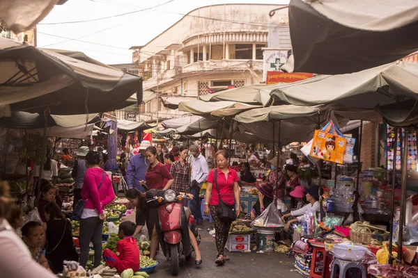 Cambodia Phnom Penh December 2017 Mensen Plantaardige Voedsel Markt Kandal — Stockfoto