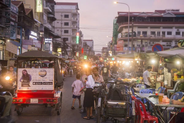 Phnom Penh Cambodia November 2017 People Walking Kandal Vegetable Food — Stock Photo, Image