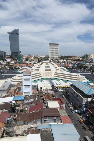 中央市場プサー マーケットと都市のプノンペン カンボジア 2017 航空写真ビュー — ストック写真