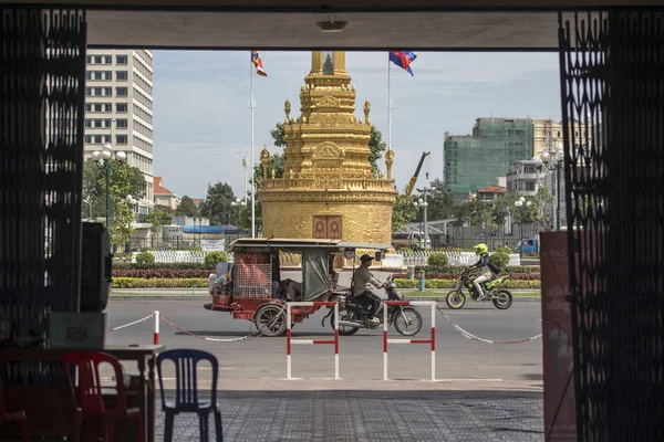 Камбоджа Пномпеня Грудня 2017 Колишній Будди Stuupa Поблизу Пномпень Залізнична — стокове фото