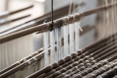 ipek imalatında Koh Dach yakınındaki şehir, Phnom Penh, Kamboçya